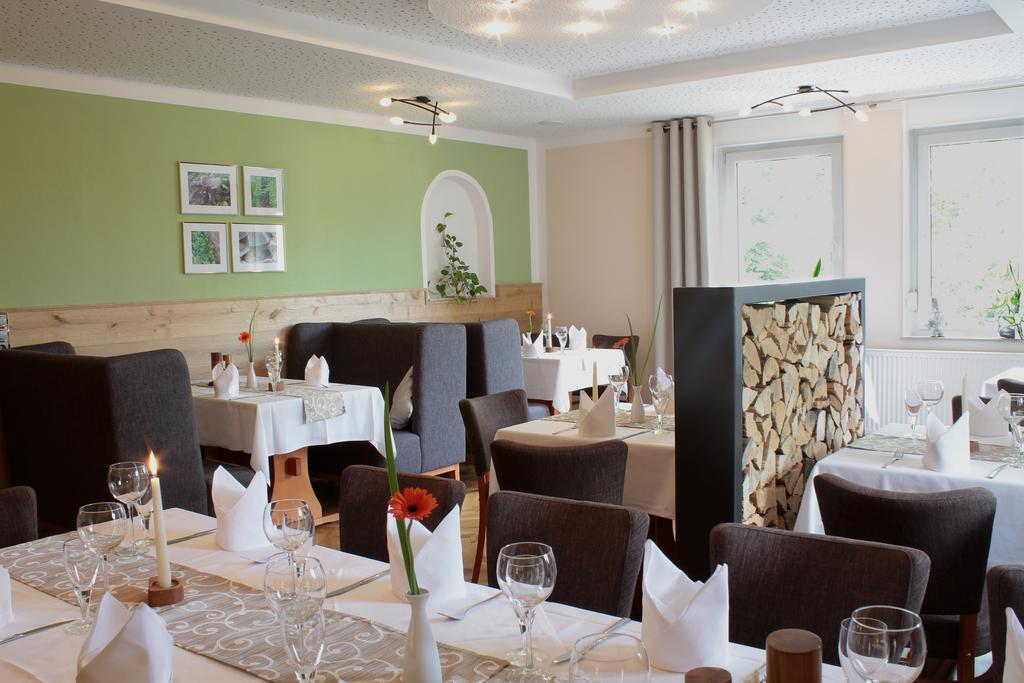 Hotel Restaurant Zwergschloesschen Gera Ngoại thất bức ảnh
